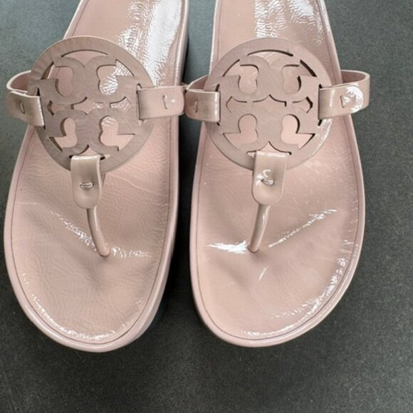 Tory Burch Miller Cloud Lug Sandal - Picture 1 of 9